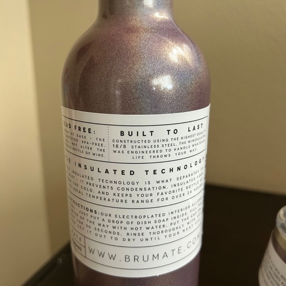 Brumate Winesulator and wine glass set - Picture 4 of 6